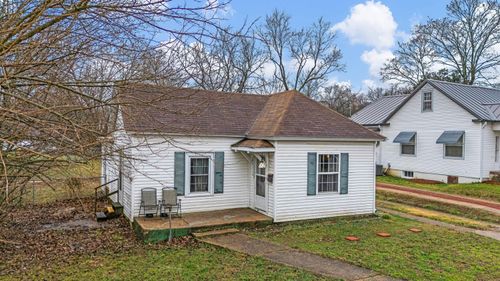 824 W Leyda St, West Plains, MO, 65775-2418 | Card Image