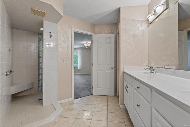 1722 Cobblestone Blvd, Condo with 3 bedrooms, 3 bathrooms and null parking in Elkhart IN | Image 17