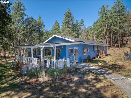 174 N Circle Dr, Tygh Valley, OR, 97063-9761 | Card Image