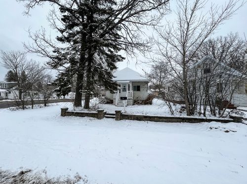 503 Franklin Ave, Crosby, MN, 56441-1218 | Card Image