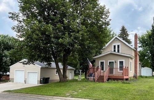 237 5th St N, Brownton, MN, 55312-9408 | Card Image