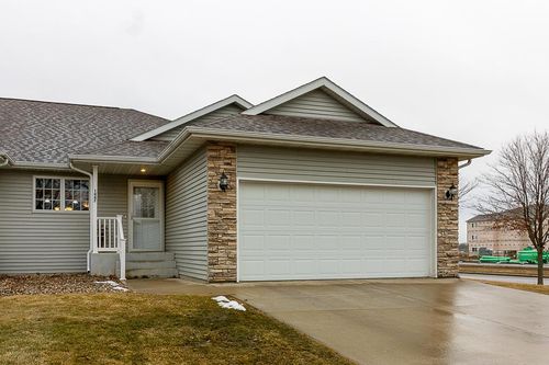 1447 10th St N, New Ulm, MN, 56073-1197 | Card Image