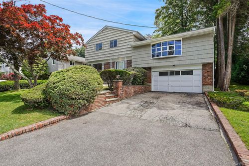 41 Shepherds Dr, Scarsdale, NY, 10583-7016 | Card Image