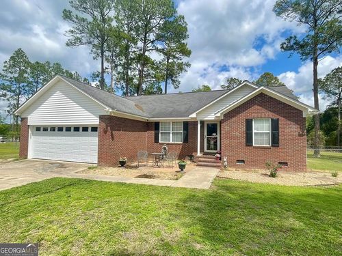 133 Dewberry Dr, Sylvester, GA, 31791-7215 | Card Image