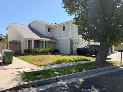 18012 Raymer, Northridge, CA, 91325 | Card Image