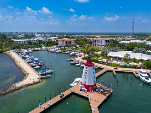 apt-31a-1998 Overseas Hwy, Marathon, FL, 33050-2137 | Card Image