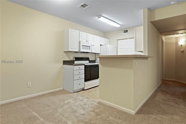 APT-1502 - 897 Fording Island Rd, Condo with 1 bedrooms, 1 bathrooms and null parking in Bluffton SC | Image 8