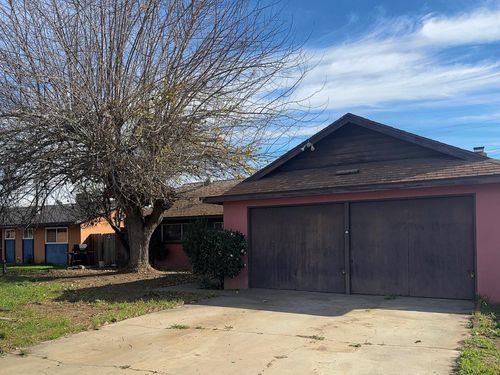 988 Laurel Ave, Lindsay, CA, 93247-1729 | Card Image