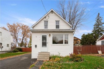 7 Alice St, House other with 2 bedrooms, 1 bathrooms and 3 parking in Cornwall ON | Image 1