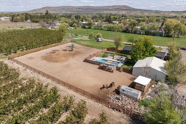 39304 N Olson Pr Nw, Home with 2 bedrooms, 1 bathrooms and null parking in Benton City WA | Image 31