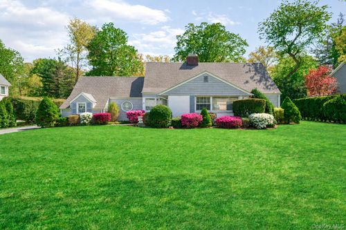 88 Brook Street, Hempstead, NY, 11530 | Card Image