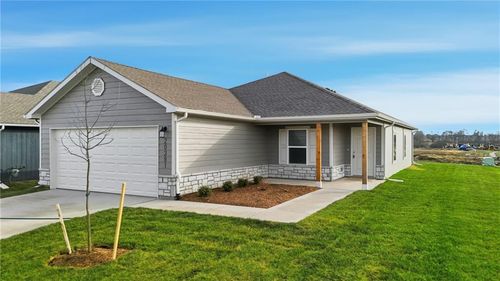 19435 Lincoln St, Spring Hill, KS, 66083-8627 | Card Image