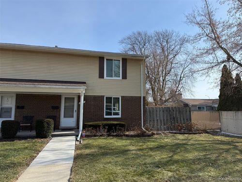 4-24116 Quad Park Ln, Clinton Township, MI, 48035-3020 | Card Image