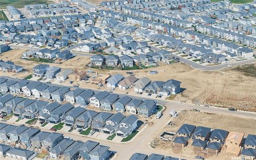 371 Leskiw Bend, Saskatoon, SK, S7V1R5 | Card Image