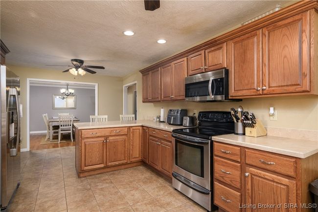 5142 Scottsville Rd, Home with 3 bedrooms, 3 bathrooms and null parking in Floyds Knobs IN | Image 15