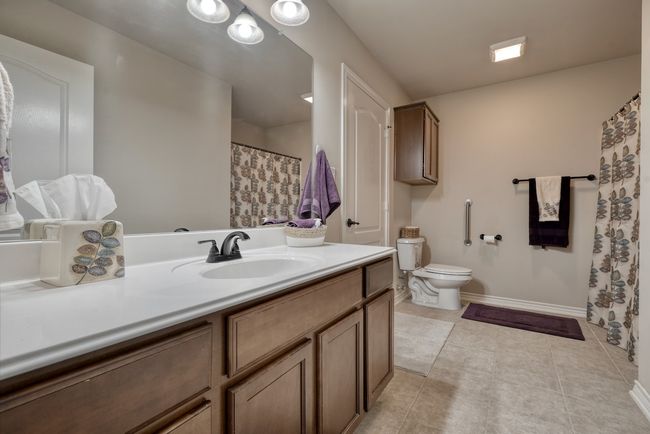 APT-1402 - 421 W Cumberland Rd, Condo with 2 bedrooms, 2 bathrooms and null parking in Tyler TX | Image 34