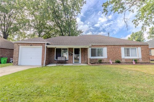 27240 Markbarry Avenue, Euclid, OH, 44132 | Card Image