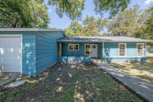 301 N Avenue Q, Clifton, TX, 76634-1235 | Card Image