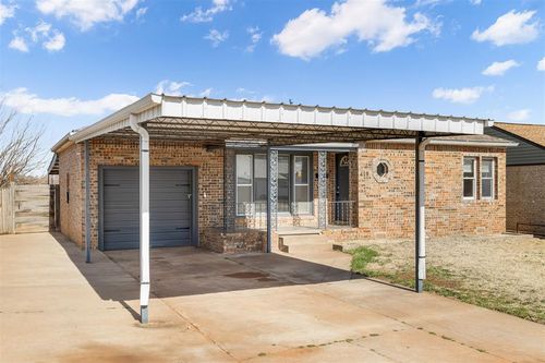 419 Mcarthur Blvd, Elk City, OK, 73644-2713 | Card Image