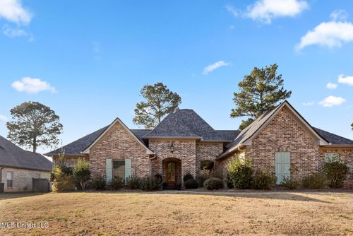 213 Wellington Way, Brandon, MS, 39047-8357 | Card Image