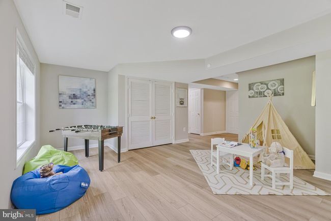 1003 Stanton Park Ct, House other with 5 bedrooms, 4 bathrooms and null parking in Herndon VA | Image 33