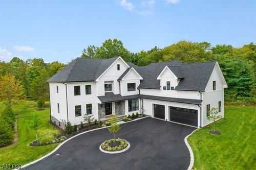 9 Brookside Dr, Warren, NJ, 07059-7007 | Card Image