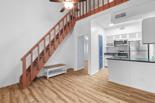 206-2714 Nueces Street, Austin, TX, 78705 | Card Image