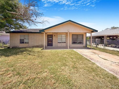 1113 S Vermont Ave, Mercedes, TX, 78570-3643 | Card Image