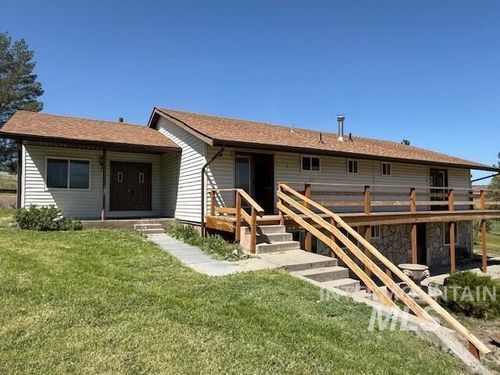 2891 E Murphy Springs Rd, King Hill, ID, 83633-3441 | Card Image