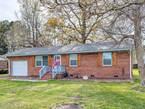 213 N Mcrae St, Burgaw, NC, 28425-5423 | Card Image
