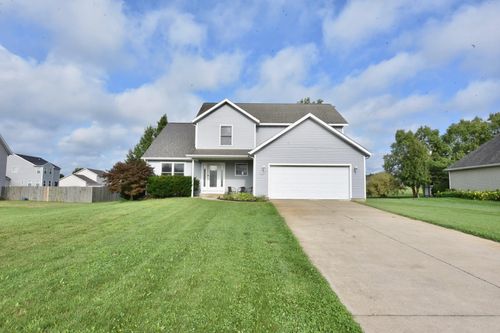 4697 Lauren Ln, Saint Joseph, MI, 49085-8659 | Card Image