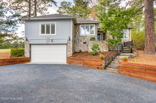 535 Saint Andrews Dr, Pinehurst, NC, 28374-9516 | Card Image