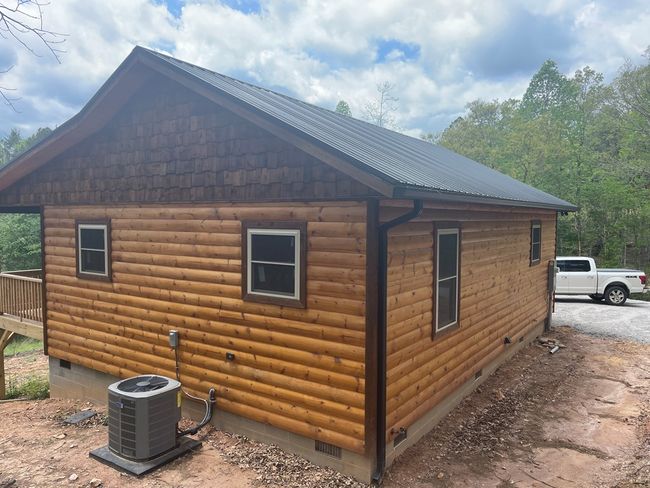 60 Lazy Creek Ln, Home with 2 bedrooms, 2 bathrooms and null parking in Murphy NC | Image 4