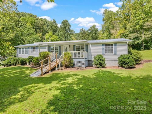 6587 Skyland Dr, Sylva, NC, 28779-8077 | Card Image