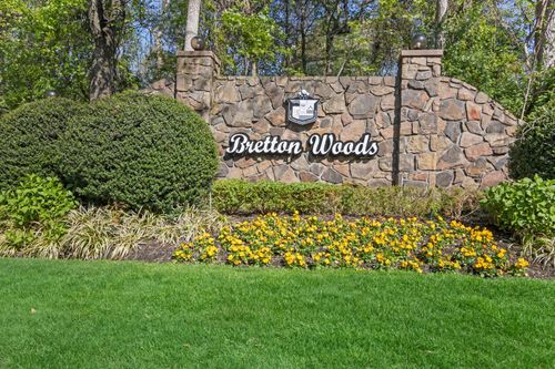 115 Birchwood Rd, Coram, NY, 11727-3627 | Card Image