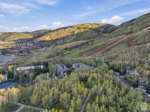110-405 Silver King Dr, Park City, UT, 84060-5128 | Card Image