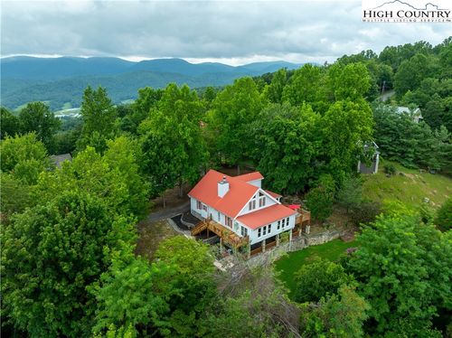 197 Fairview Dr, Traphill, NC, 28685-8910 | Card Image