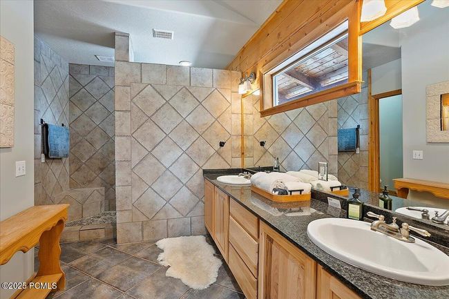 288 W Woods Creek Dr, Home with 5 bedrooms, 4 bathrooms and null parking in Morgan UT | Image 30