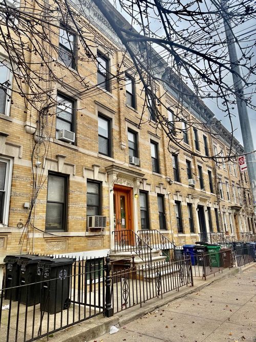 2052 Gates Ave, Ridgewood, NY, 11385-3027 | Card Image