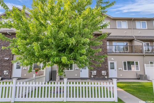 207-115 Dalgleish Link, Saskatoon, SK, S7W0N5 | Card Image