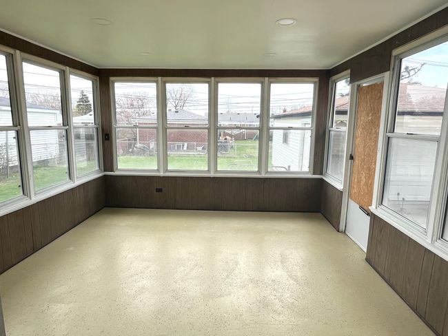 31015 Dorais St, House other with 3 bedrooms, 2 bathrooms and null parking in Livonia MI | Image 10