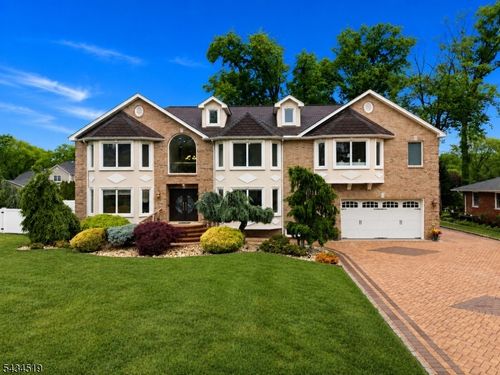 19 Fairview Rd, Clark, NJ, 07066-2942 | Card Image