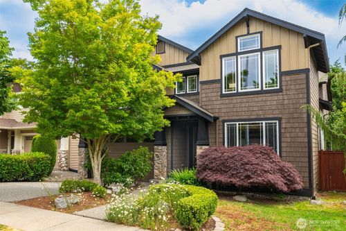 15927 35th Dr Se, Bothell, WA, 98012-4733 | Card Image
