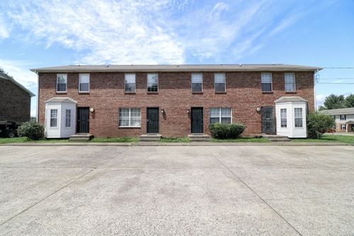2000 Tynewood Dr, Clarksville, TN, 37042-5272 | Card Image