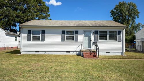 8506 Orcutt Ave, Hampton, VA, 23605-1418 | Card Image