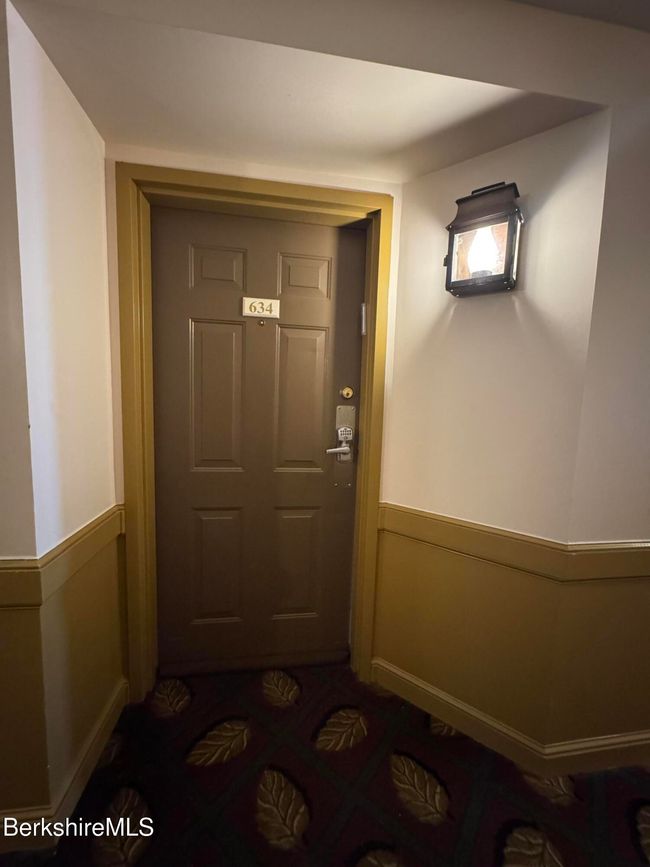 634 - 37 Corey Rd, Condo with 1 bedrooms, 1 bathrooms and null parking in Hancock MA | Image 5