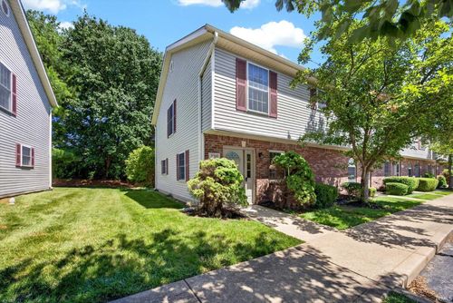 3381 S Oaklawn Cir, Bloomington, IN, 47401-8547 | Card Image