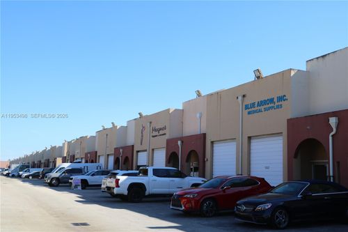 unit-9-5121 Nw 79th Ave, Doral, FL, 33166-4754 | Card Image