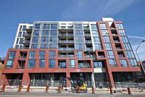 511-2118 Bloor St W, Toronto, ON, M6S0A6 | Card Image