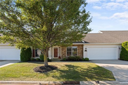38598 Granite Dr, Willoughby, OH, 44094-7398 | Card Image